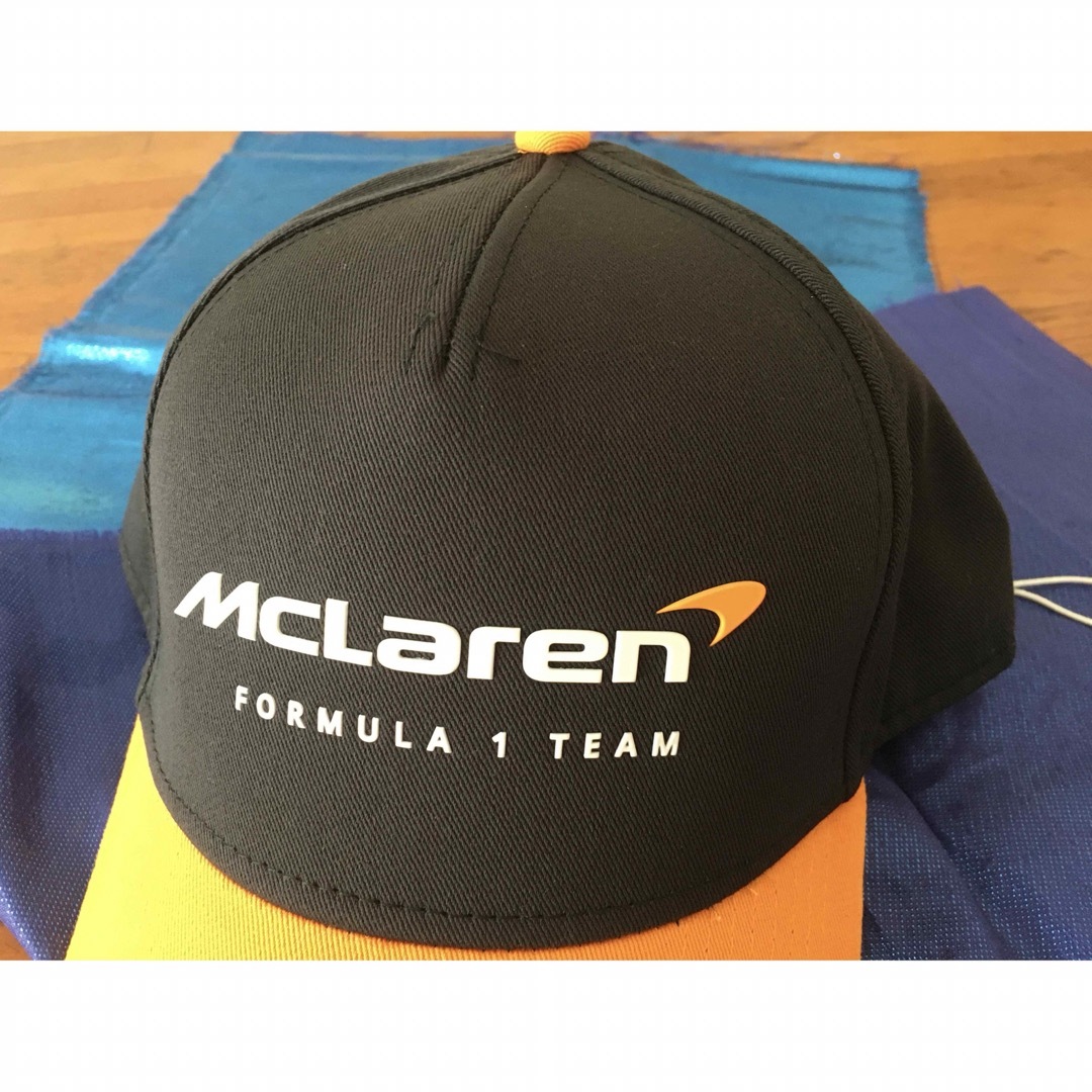 新品未使用品  McLaren マクラレーン キャップ　gloコラボ　非売品 メンズの帽子(キャップ)の商品写真