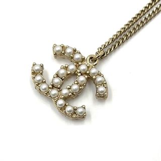 シャネル(CHANEL)の【在庫一掃】CHANEL シャネル ネックレス ココマーク ココ ゴールド アクセサリー GP  フェイクパール   10P レディース 約13.1g 人気 2010年【中古品】(ネックレス)