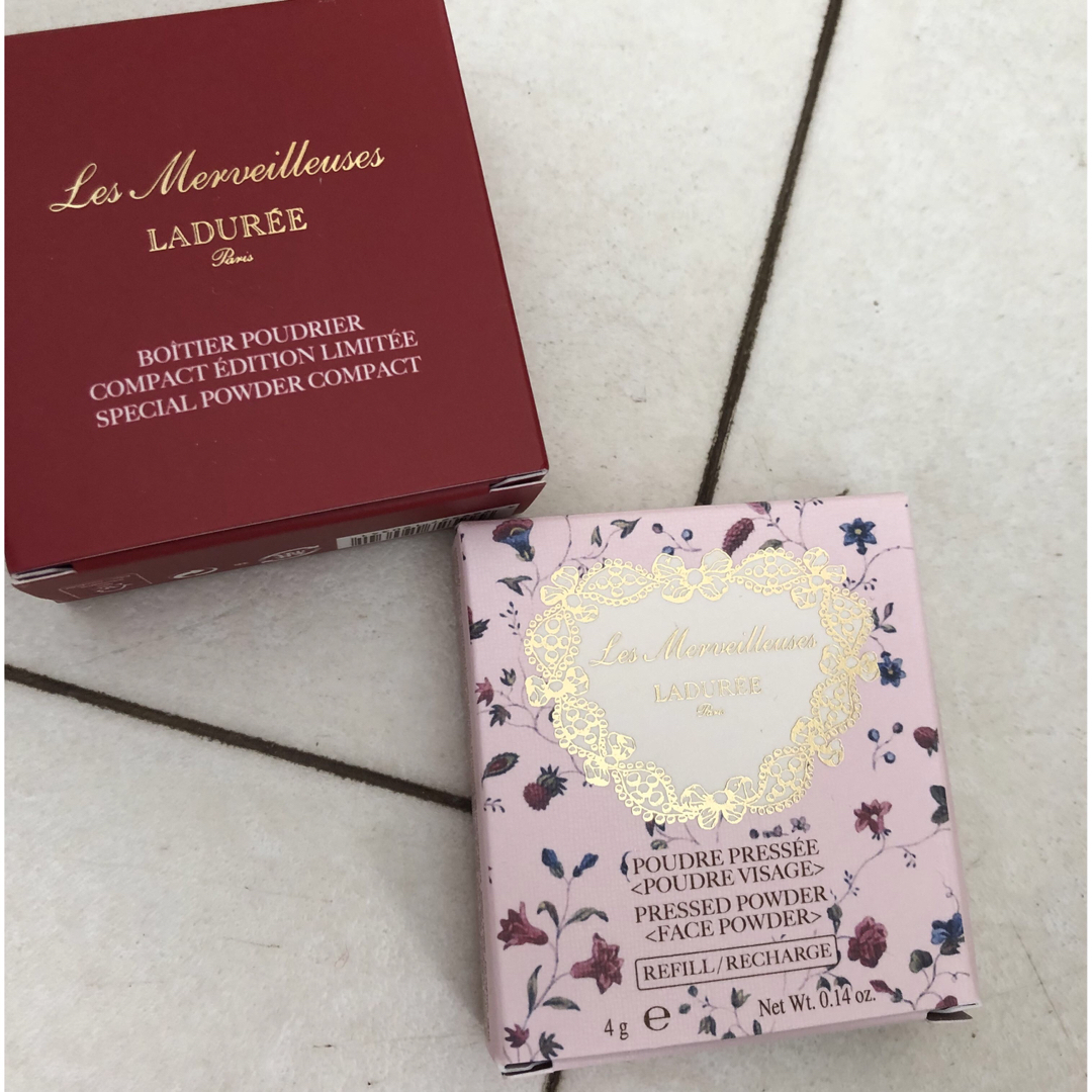 Les Merveilleuses LADUREE(レメルヴェイユーズラデュレ)のレ・メルヴェイユーズ ラデュレ スペシャル パウダー コンパクト  新品＄ コスメ/美容のベースメイク/化粧品(フェイスパウダー)の商品写真