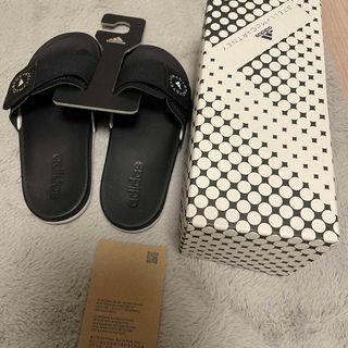 アディダスバイステラマッカートニー(adidas by Stella McCartney)のステラマッカートニー　アディダス　コラボ　シャワーサンダル(サンダル)