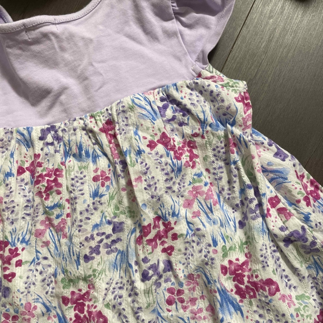 BeBe(ベベ)のBEBE プロヴァンスフラワープリントドッキングTシャツ キッズ/ベビー/マタニティのキッズ服男の子用(90cm~)(Tシャツ/カットソー)の商品写真