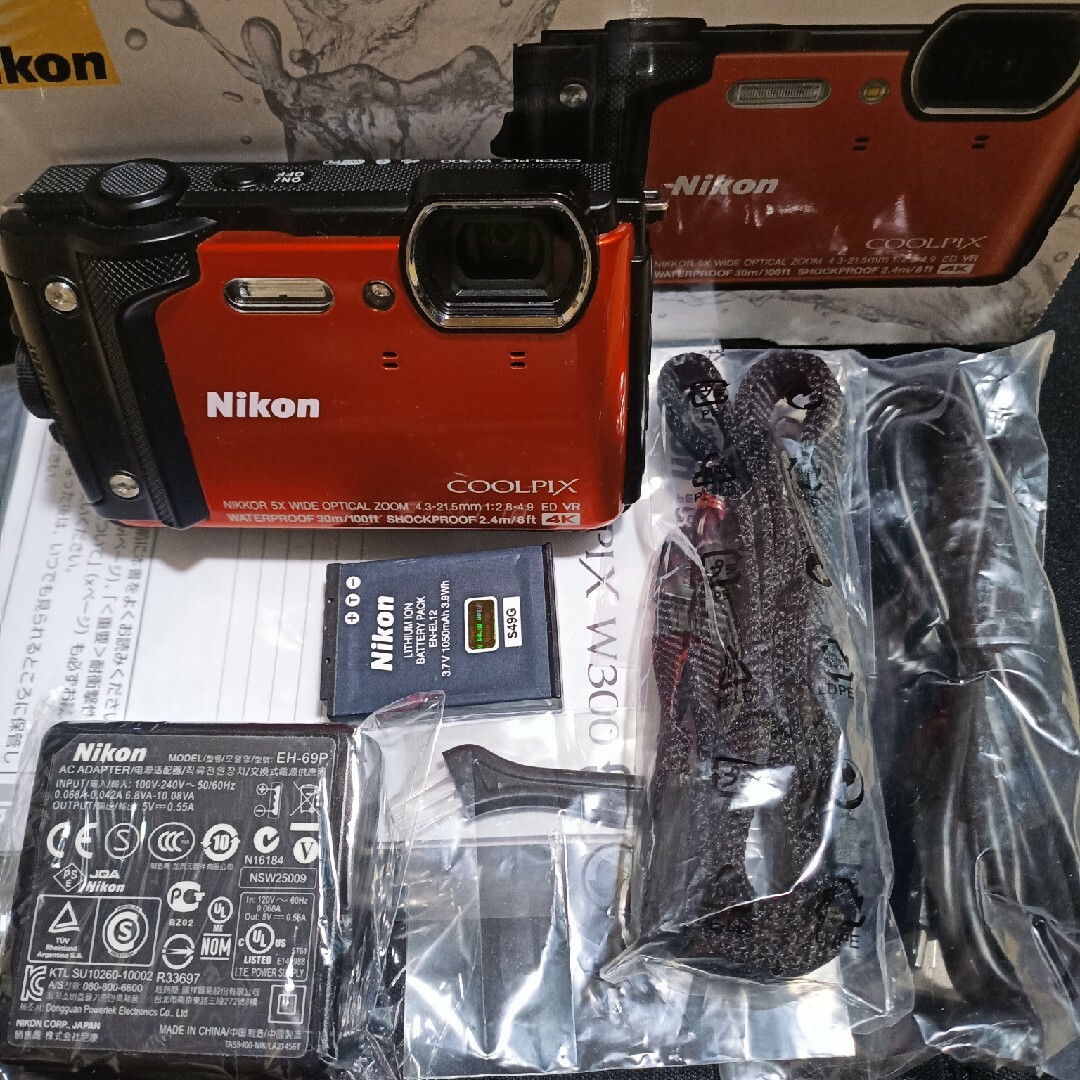 Nikon(ニコン)のNikon COOLPIX W300 スマホ/家電/カメラのカメラ(コンパクトデジタルカメラ)の商品写真