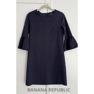 バナナリパブリック(Banana Republic)のBANANA REPUBLIC ワンピース　小さめサイズ　ネイビー　米国購入　(ひざ丈ワンピース)