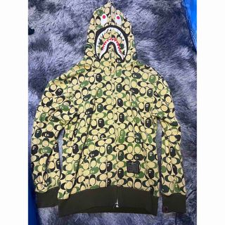 アベイシングエイプ(A BATHING APE)のA BATHING APE×coachコラボシャークパーカー(パーカー)