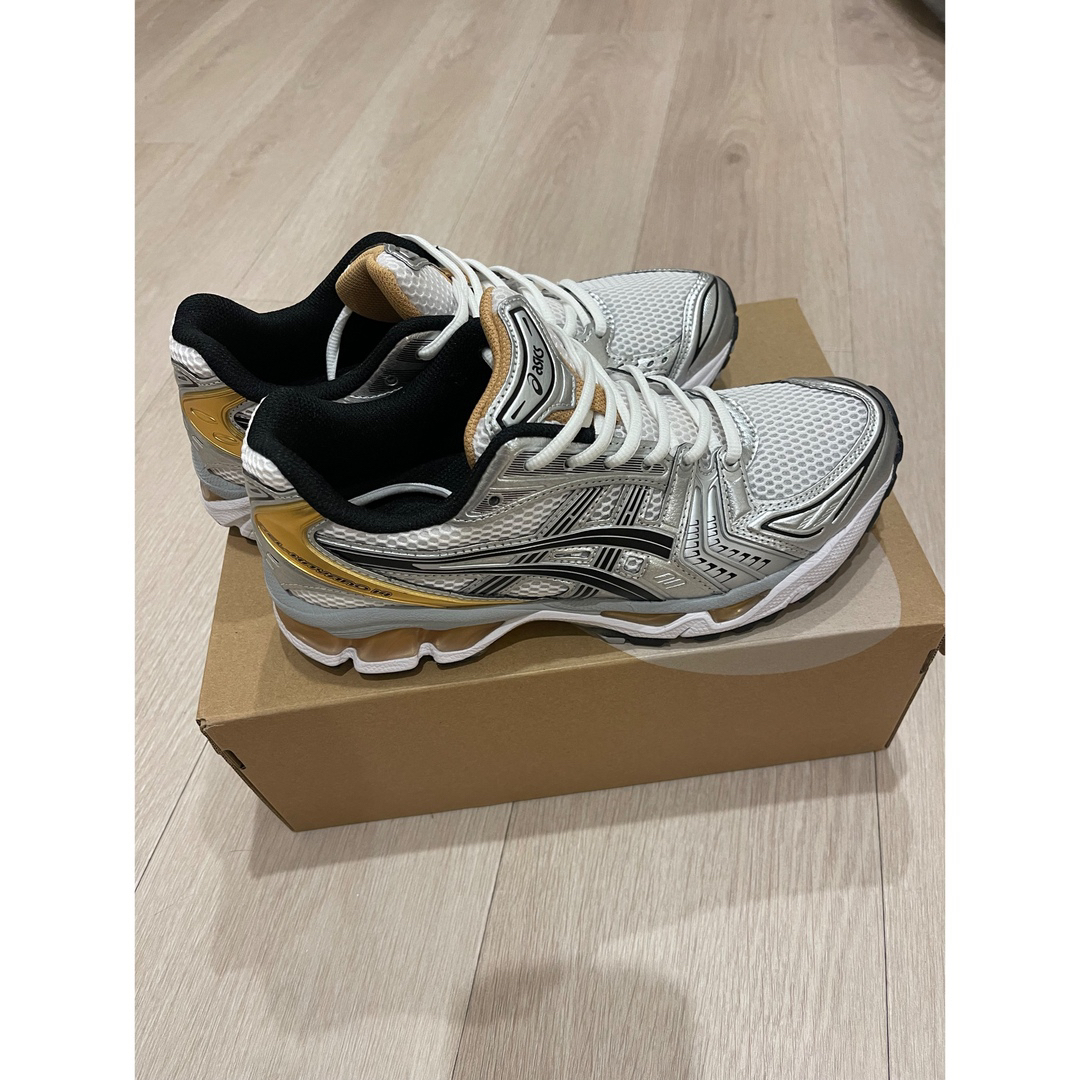 asics - <専用>ASICS GEL-KAYANO 14 ゴールド(25.0)の通販 by ccr