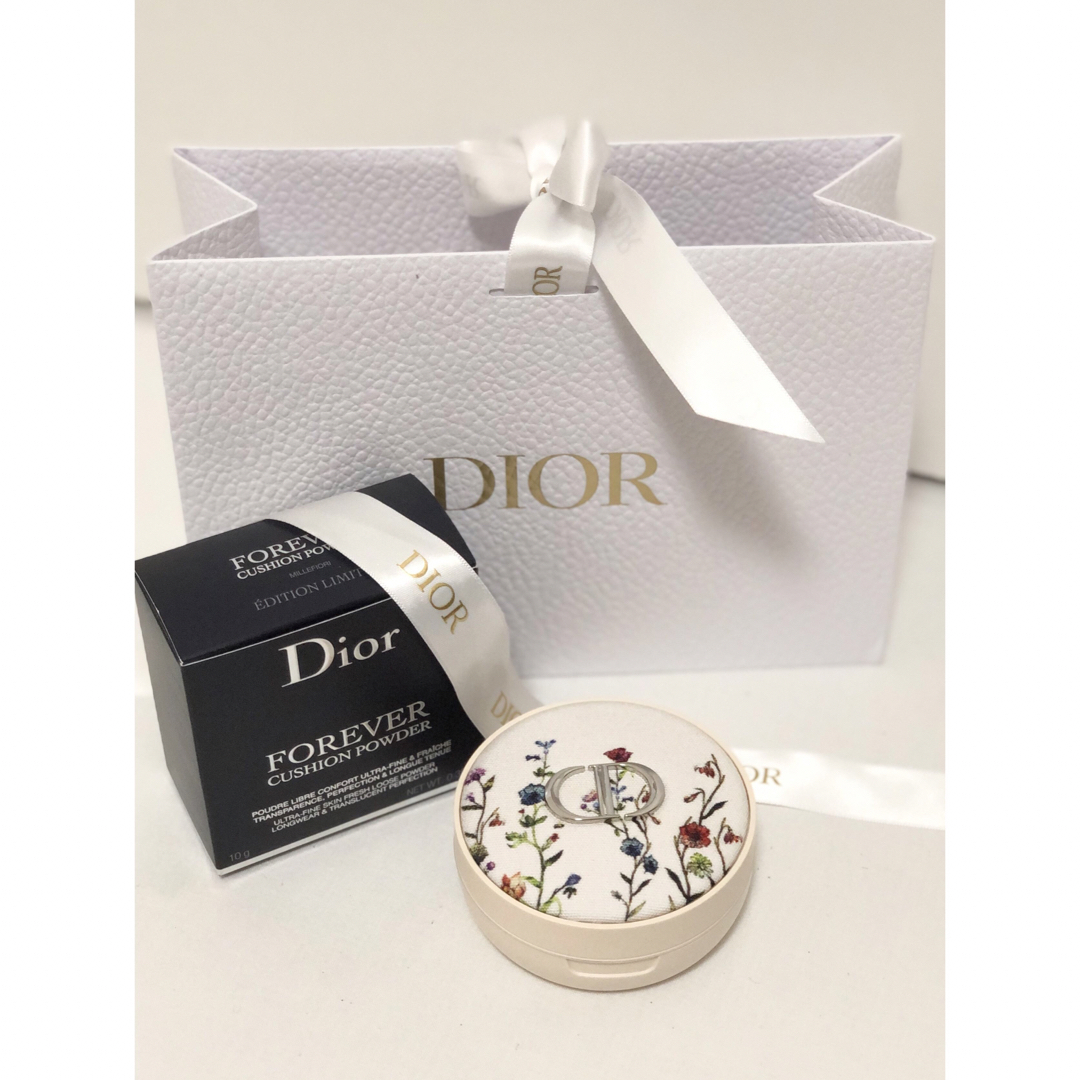 Dior(ディオール)のDior クッションパウダー 限定品  コスメ/美容のベースメイク/化粧品(フェイスパウダー)の商品写真