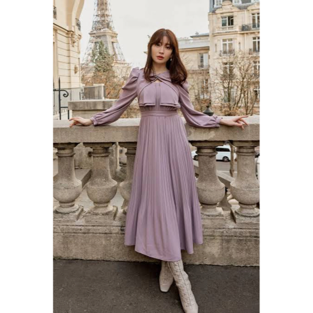 Her lip to - Herlipto La Rochelle Pleated Dress の通販 by RIRI's Her lip to - Herlipto La Rochelle Pleated Dress の通販 by RIRI's