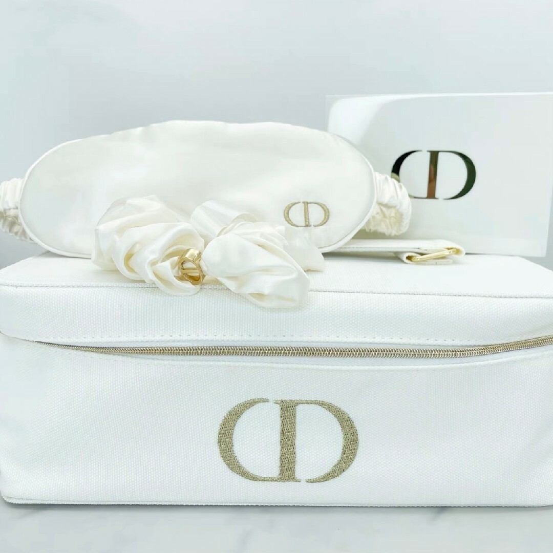 【非売品】DIOR ノベルティ　バニティポーチケースセット