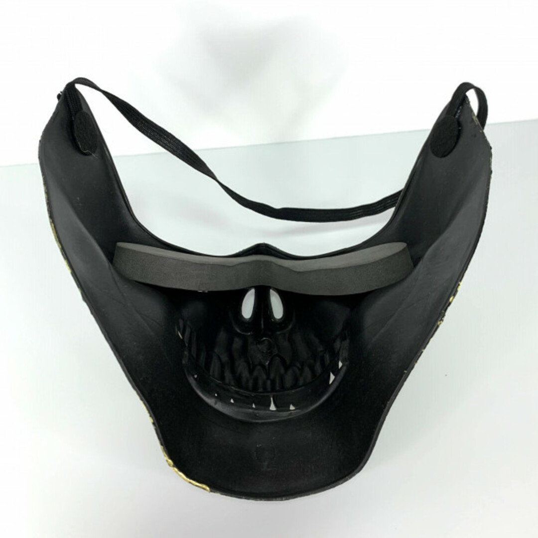 即購入歓迎♪新品♪ドクロハーフマスク（ゴールド）♬匿名配送♬ エンタメ/ホビーのコスプレ(衣装一式)の商品写真