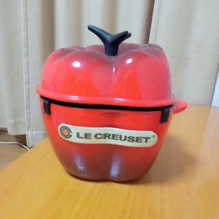 ルクルーゼ(LE CREUSET)のル・クルーゼ　レッド　ピーマン　ココット　鍋(鍋/フライパン)