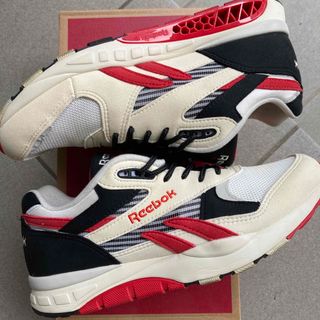 リーボック(Reebok)の送料無料　(VENTILATOR SUPREME)  白黒赤(スニーカー)