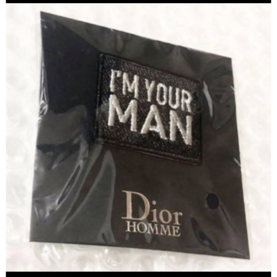 DIOR HOMME(ディオールオム)のDIOR HOME ディオール　黒　刺繍　ピンバッジ　ピンバッチ　ピンズ　3種 メンズのファッション小物(その他)の商品写真