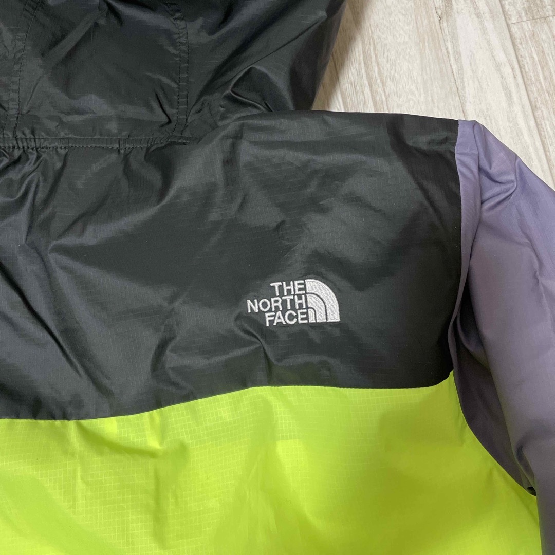 THE NORTH FACE(ザノースフェイス)のTHE NORTH FACE ザ・ノースフェイス ブラストジャケット スポーツ/アウトドアのトレーニング/エクササイズ(ウォーキング)の商品写真