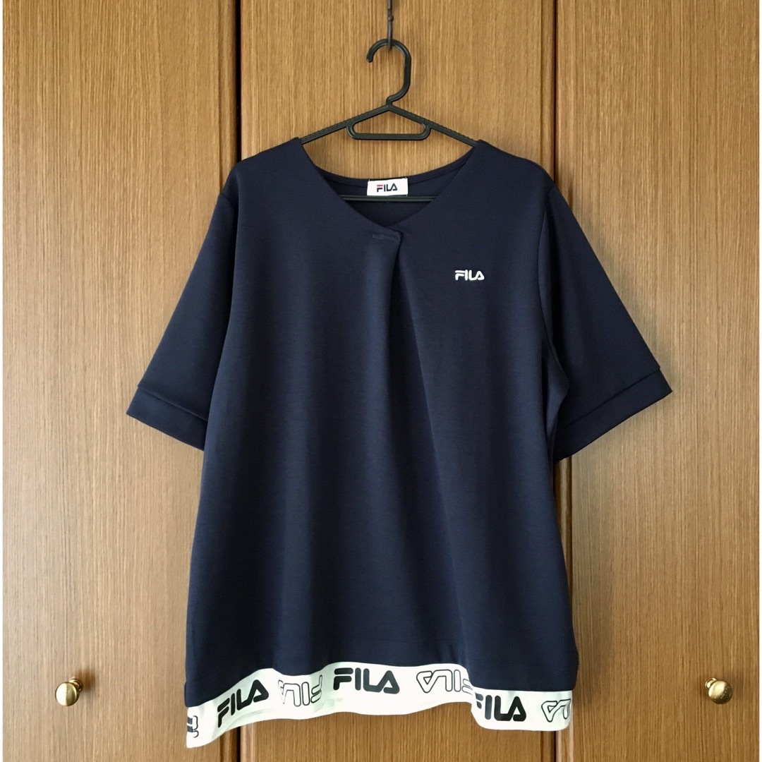 FILA(フィラ)の新品 FILA レイヤードトップス+タックテーパードパンツ セットアップ 2点 レディースのトップス(その他)の商品写真