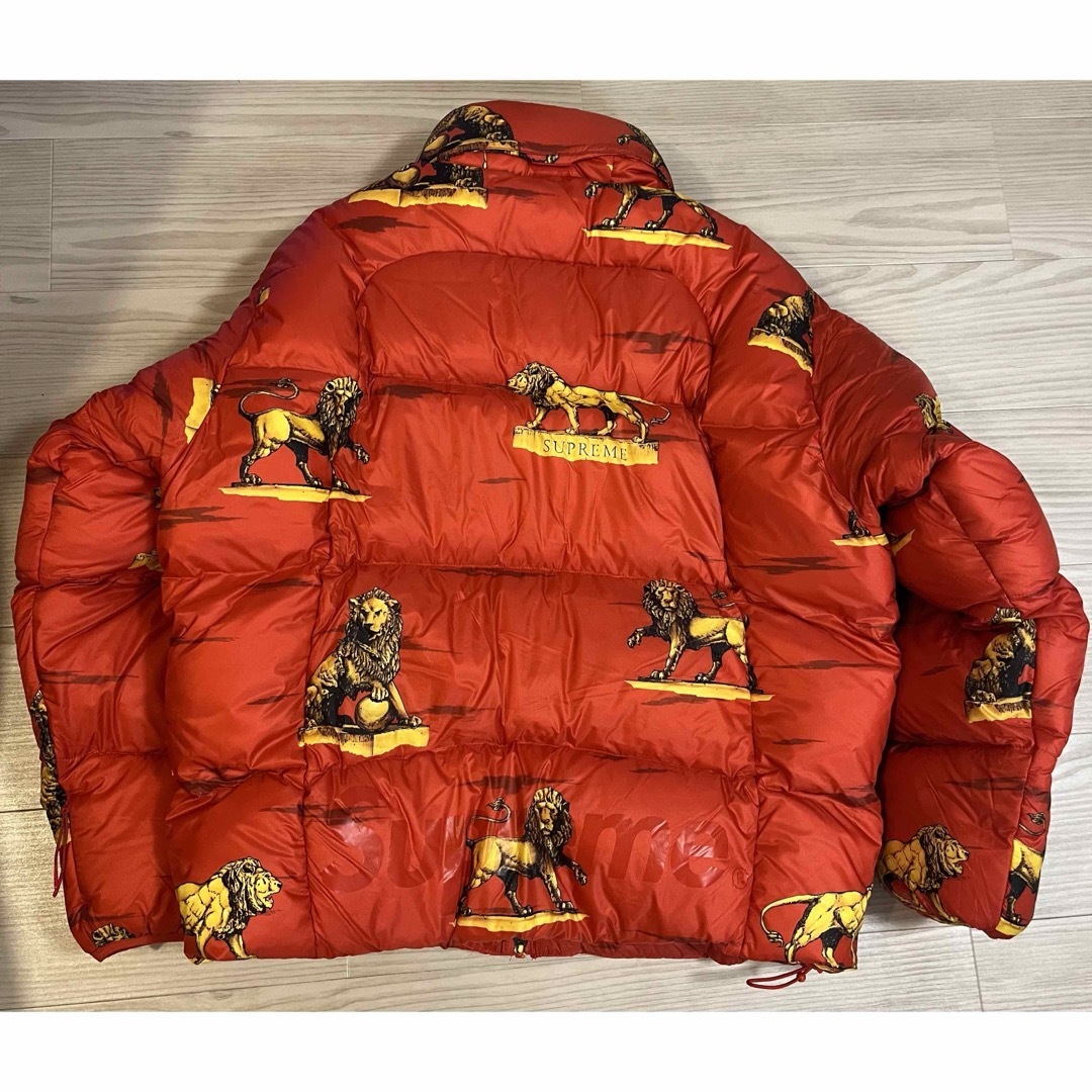 Supreme(シュプリーム)のSupreme Featherweight Down Jacket Lions メンズのジャケット/アウター(ダウンジャケット)の商品写真