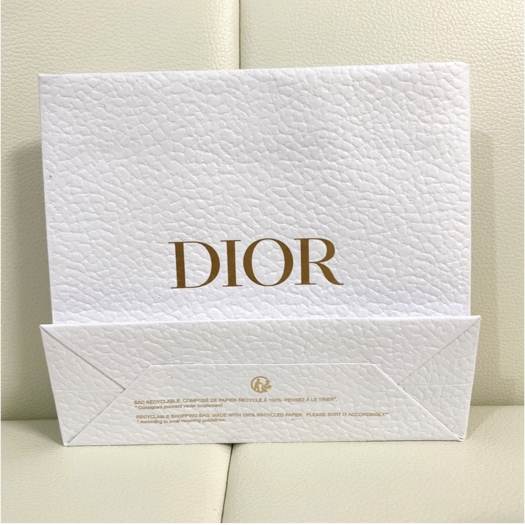 Christian Dior(クリスチャンディオール)のディオール ショッパー ショップ袋 紙袋 限定 ロゴ 蜂マーク リボン付き レディースのバッグ(ショップ袋)の商品写真