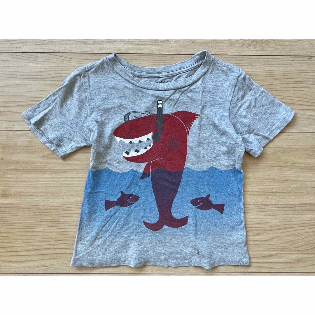 babyGAP(ベビーギャップ)のbabyGAPベビーギャップ☆Tシャツ110cm キッズ/ベビー/マタニティのキッズ服男の子用(90cm~)(Tシャツ/カットソー)の商品写真