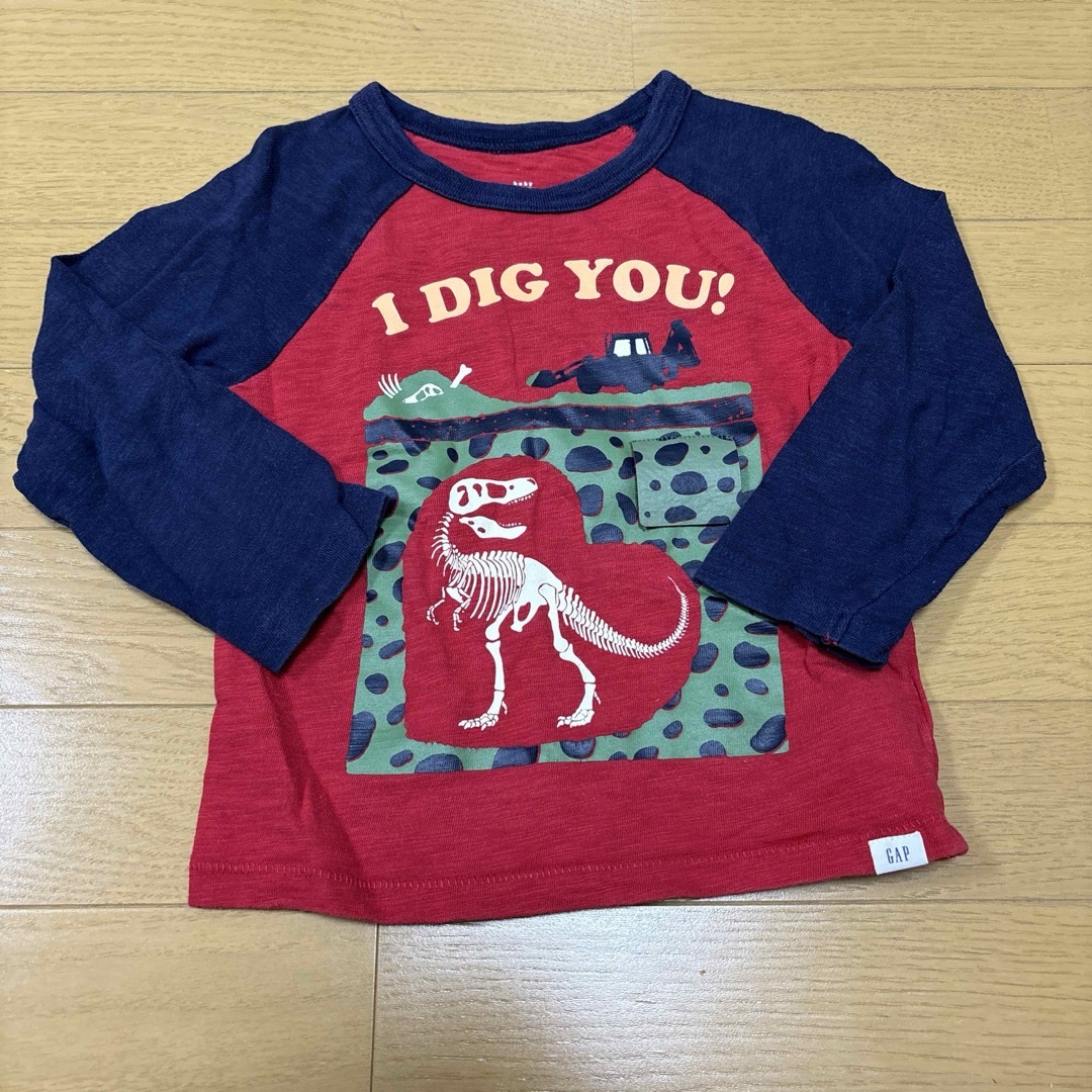 babyGAP(ベビーギャップ)の長袖Tシャツ 100 GAP キッズ/ベビー/マタニティのキッズ服男の子用(90cm~)(Tシャツ/カットソー)の商品写真