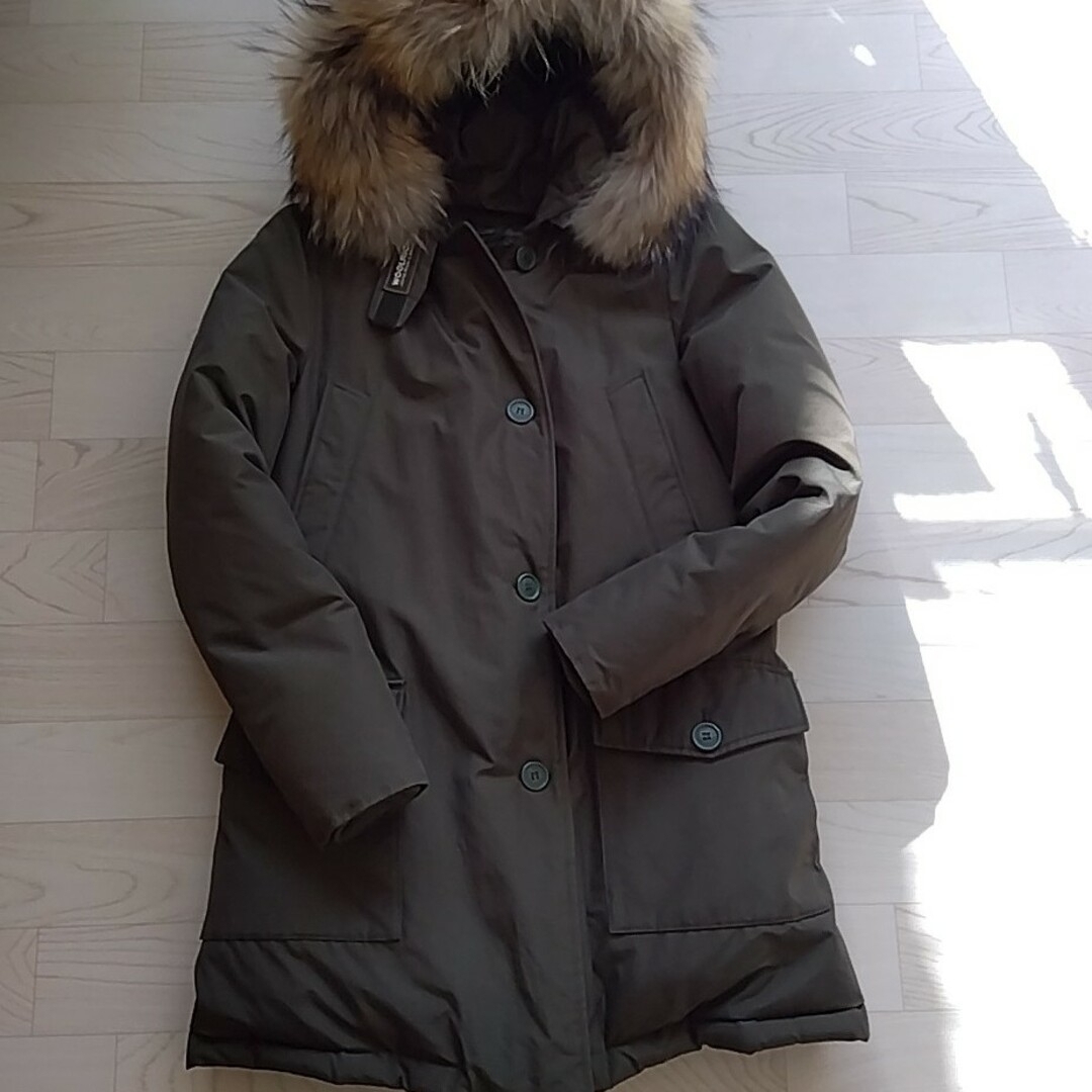 WOOLRICH(ウールリッチ)のウールリッチ☆ファー　カーキーダウン レディースのジャケット/アウター(ダウンコート)の商品写真