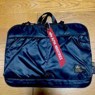 アルファインダストリーズ(ALPHA INDUSTRIES)の【未使用】 2way クラッチバッグ 《 ALPHA社 》(セカンドバッグ/クラッチバッグ)