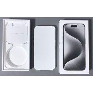 アップル(Apple)の新品iPhone 15 Pro 256gb ホワイト(スマートフォン本体)