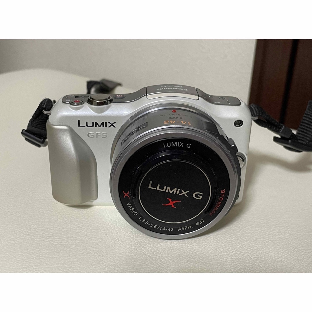 【週末限定値下】Panasonic / Lumix DMC-GF5 レンズキット