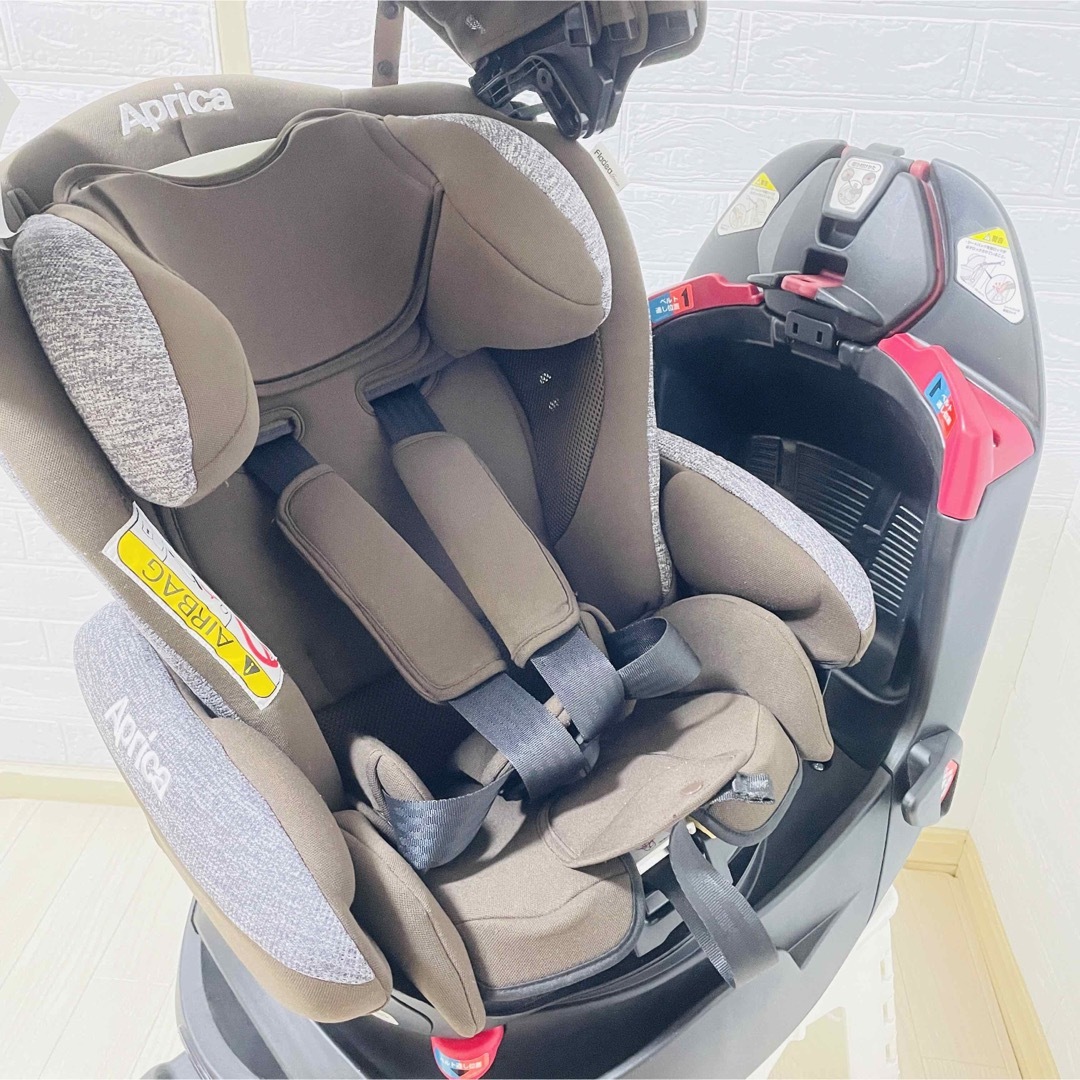 アップリカ aprica フラディアグロウ ISOFIX ブラウンウッド