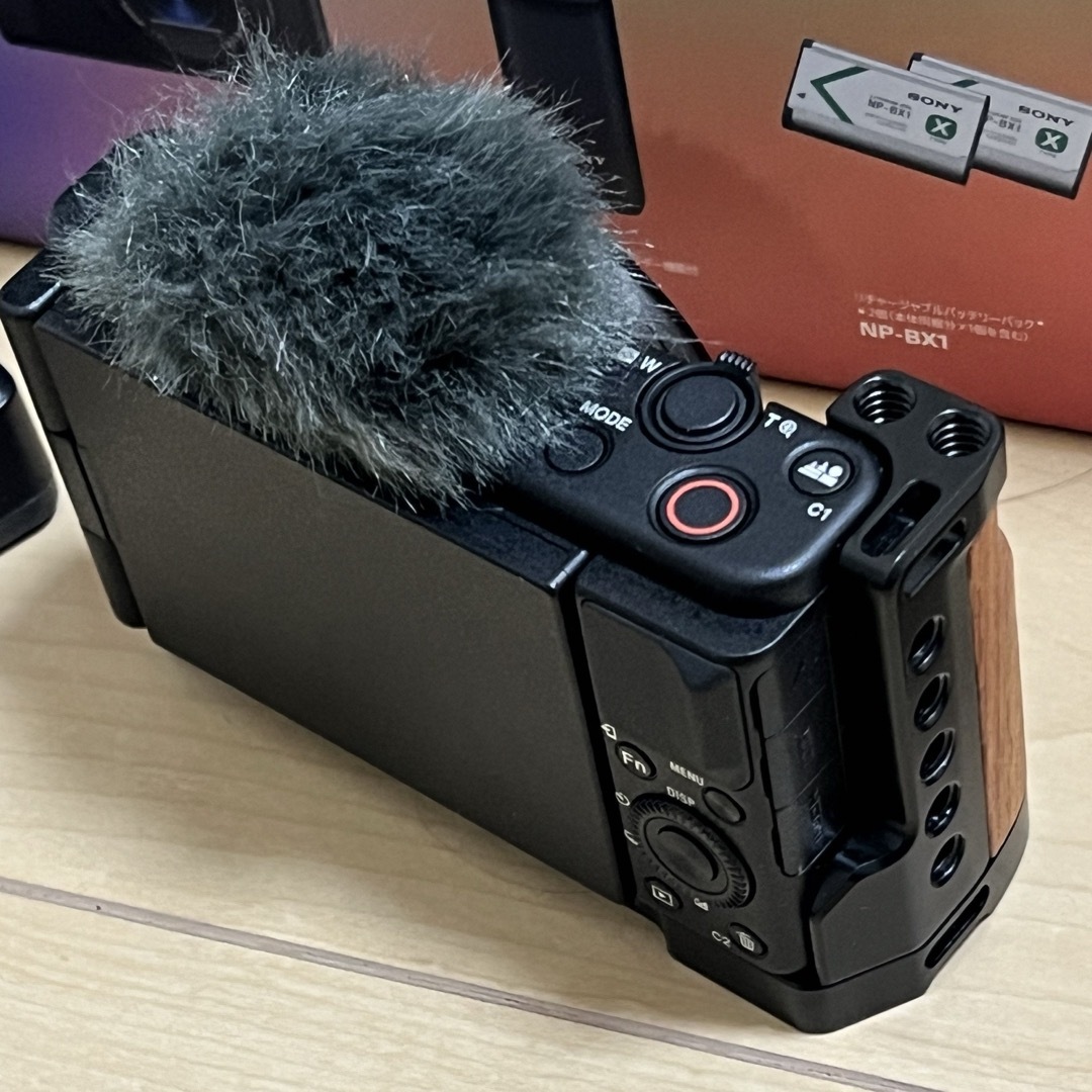 SONY デジタルカメラ VLOGCAM ZV ZV-1G  スマホ/家電/カメラのカメラ(コンパクトデジタルカメラ)の商品写真