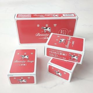 カウブランド(COW)のカウブランド　牛乳石鹸　赤箱　しっとり　３箱セット　洗顔セット付き(ボディソープ/石鹸)