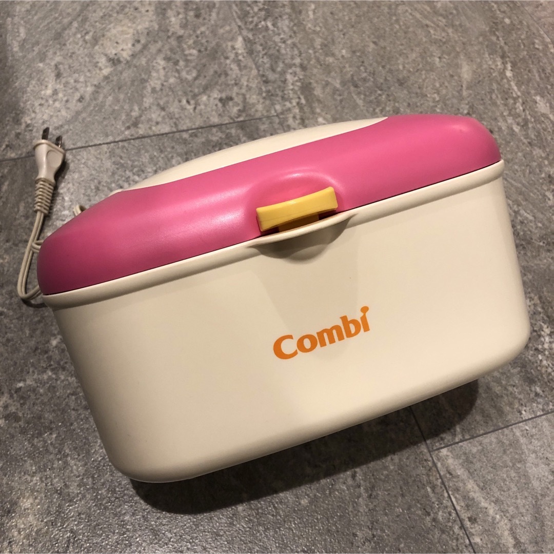 combi(コンビ)のコンビ combi おしりふきウォーマー ピンク キッズ/ベビー/マタニティのおむつ/トイレ用品(ベビーおしりふき)の商品写真