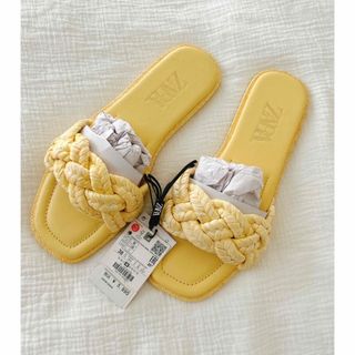 ザラ(ZARA)の【新品】zara サンダル(サンダル)