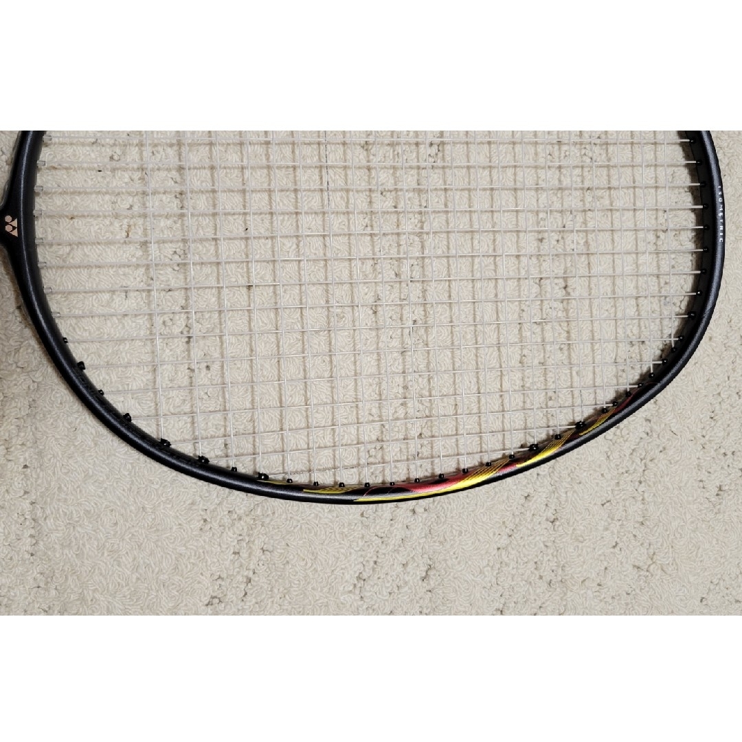 YONEX(ヨネックス)のナノフレア800 NANOFLARE 800 4UG5 スポーツ/アウトドアのスポーツ/アウトドア その他(バドミントン)の商品写真