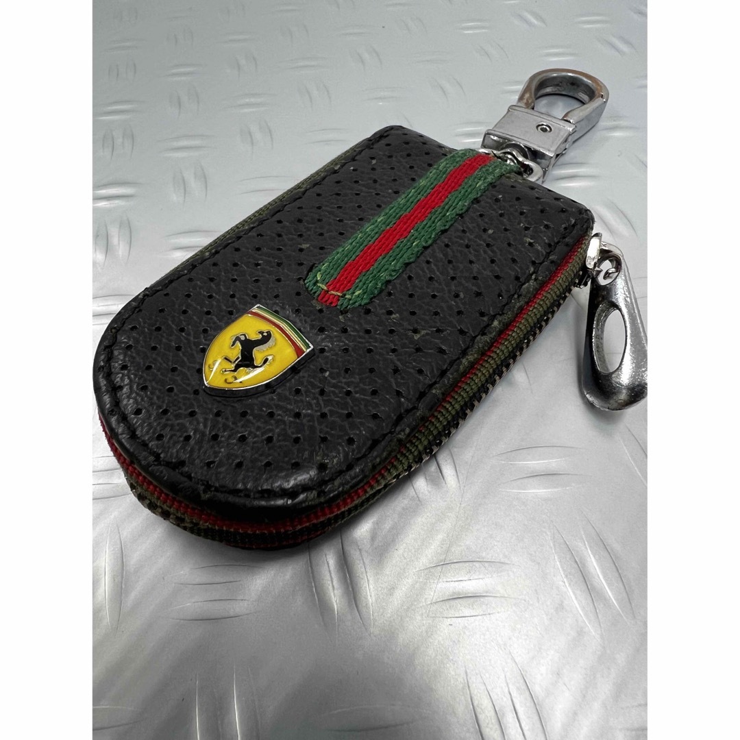 Ferrari(フェラーリ)のFerrari   フェラーリ　レザーキーケース   メンズのファッション小物(キーケース)の商品写真