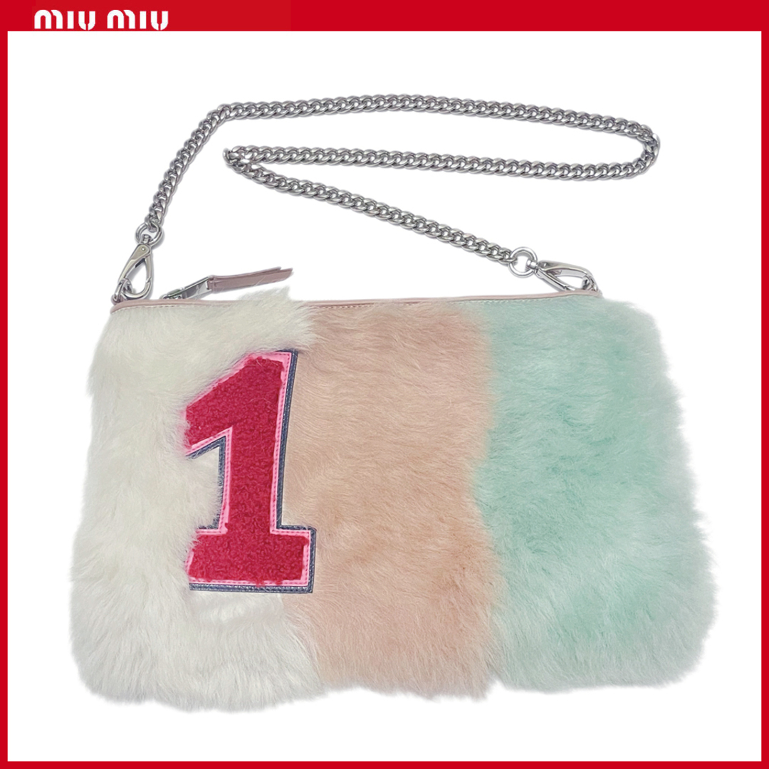 新品ミュウミュウmiu miuシープファー2WAYクラッチバッグ　白W30H21内ポケット