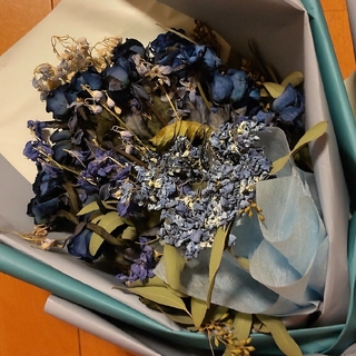 青いバラ　ブルーローズ　花束　ドライフラワー　ブーケ　アレンジメント　花束(ドライフラワー)