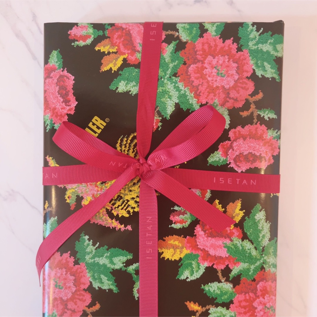 新品未使用 フェイラークリスマス柄ポーチ&巾着