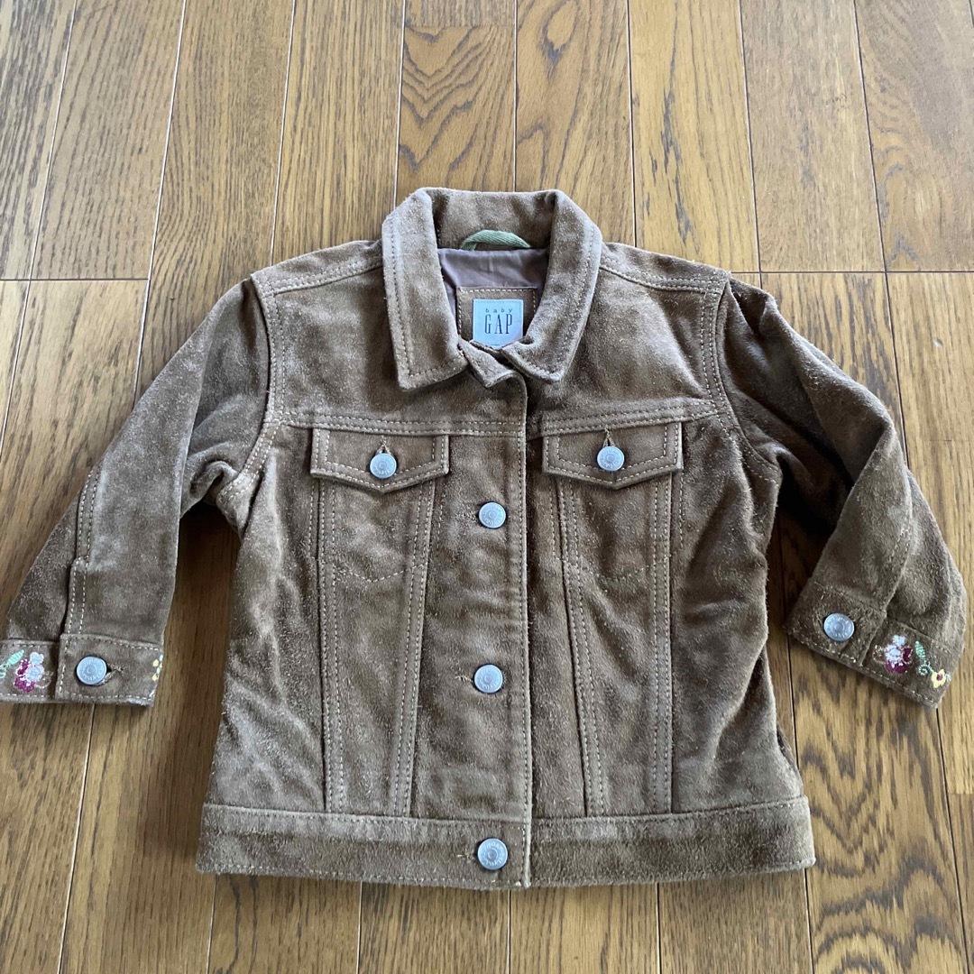 babyGAP(ベビーギャップ)のアメカジ　ベイビーgap スエード　gジャン ブラウン　刺繍あり キッズ/ベビー/マタニティのキッズ服女の子用(90cm~)(ジャケット/上着)の商品写真