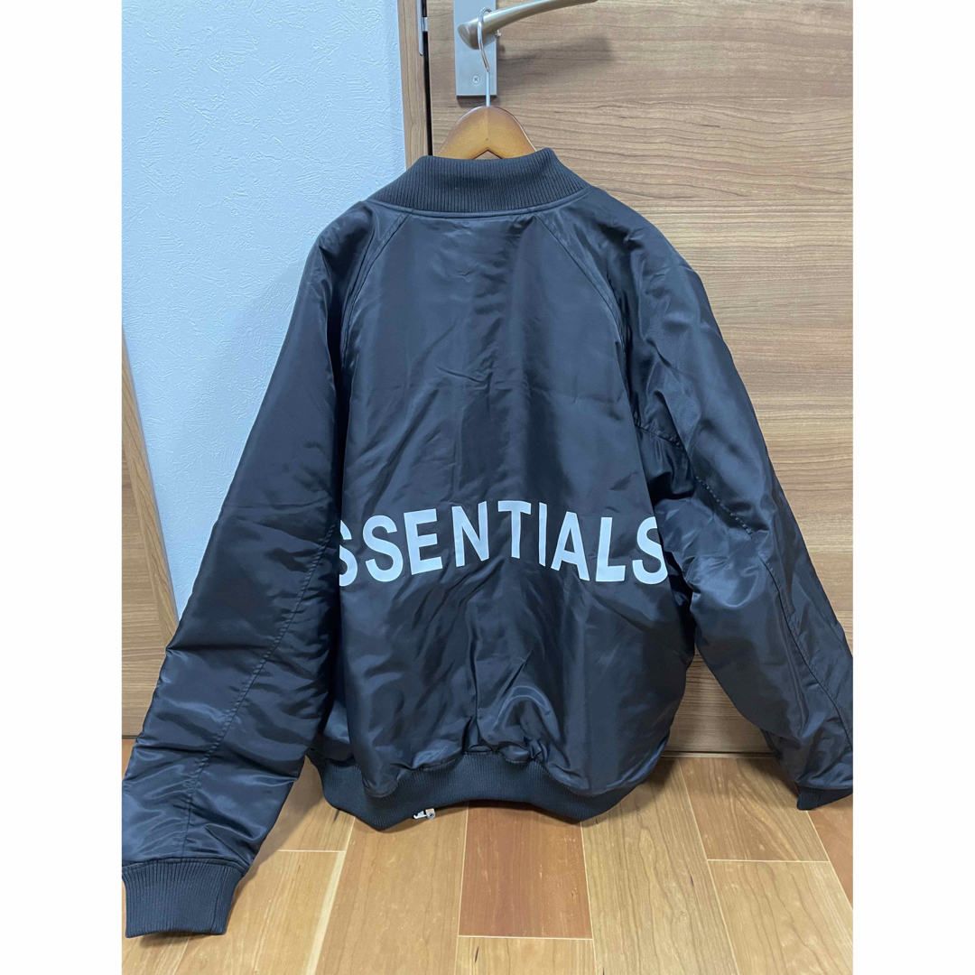 FEAR OF GOD(フィアオブゴッド)のfog essentials ma1 ジャケット　XL 希少 メンズのジャケット/アウター(フライトジャケット)の商品写真