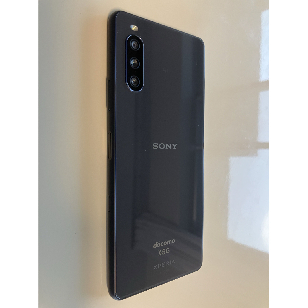 SONY(ソニー)のSIMロック解除済！SONY Xperia 10 III SO-52B ブラック スマホ/家電/カメラのスマートフォン/携帯電話(スマートフォン本体)の商品写真