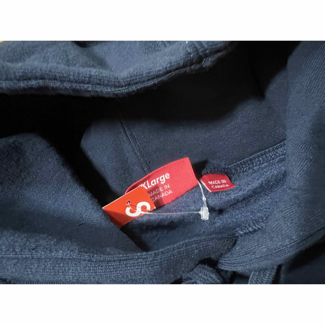 Supreme - Supreme Small Box Sweatshirt Tokyo shopの通販 by ...