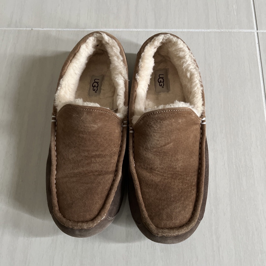 UGG(アグ)のUGG  メンズ メンズの靴/シューズ(スリッポン/モカシン)の商品写真