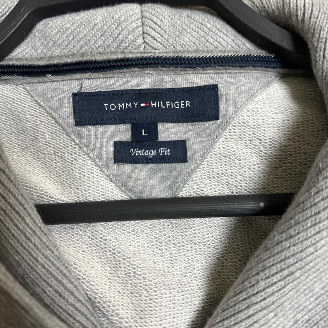 TOMMY HILFIGER(トミーヒルフィガー)のTOMMY HILFIGER ビックロゴカーディガン　Lサイズ　アウター　メンズ メンズのトップス(カーディガン)の商品写真