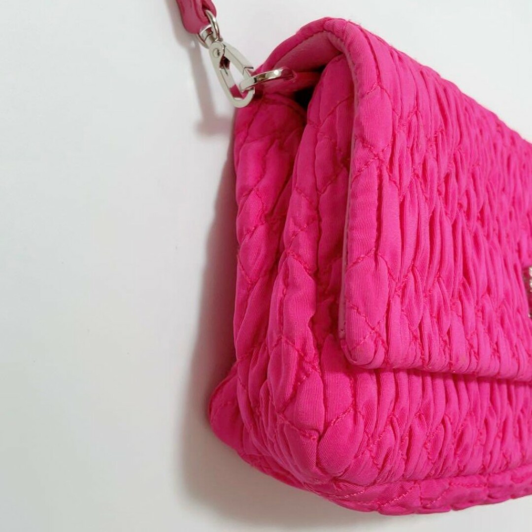 《美品》miumiu ショルダーバッグ ナッパクリスタル マトラッセ ピンク