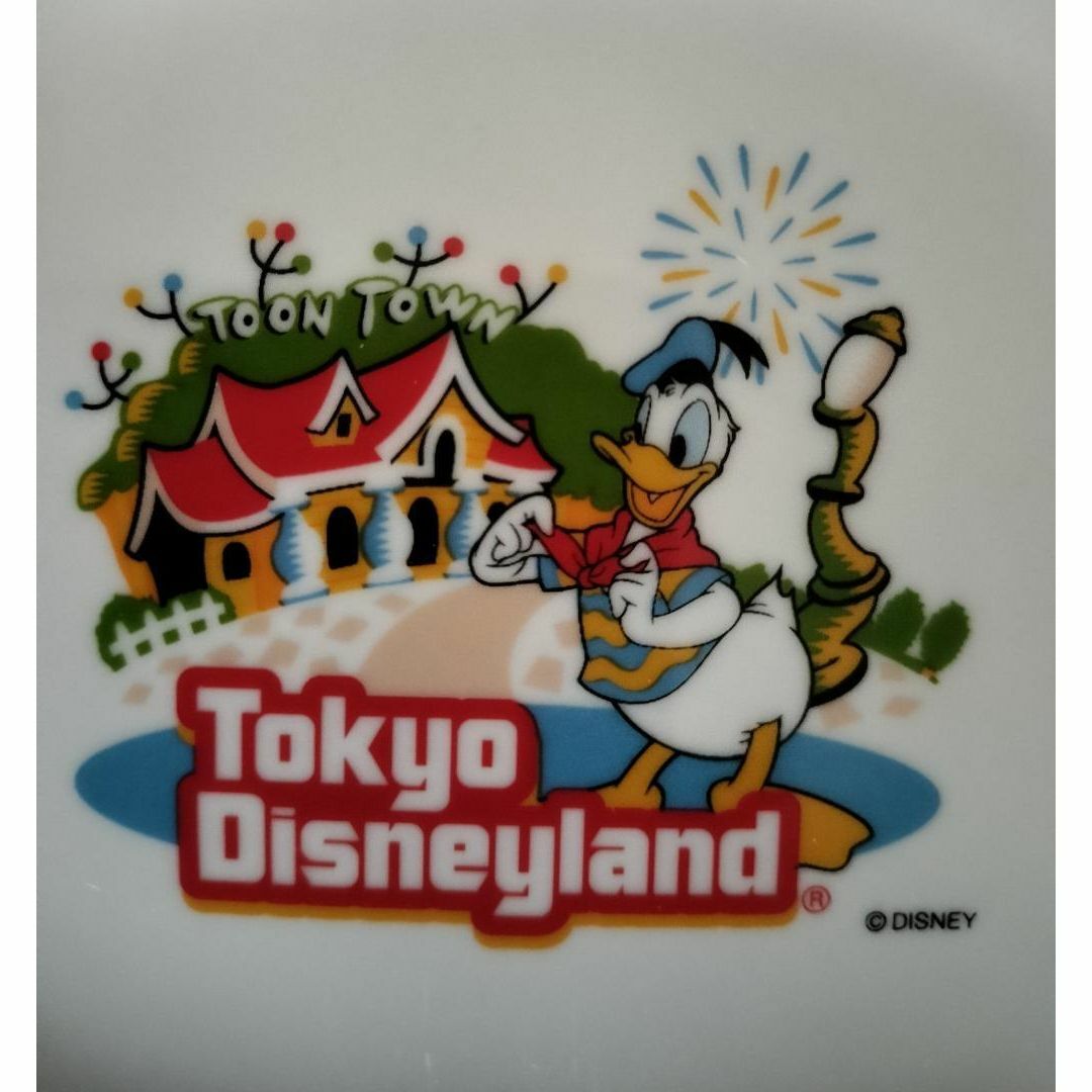 Disney(ディズニー)の２枚set ディズニーリゾート　スクエア　皿　キリン　コラボ　TDL インテリア/住まい/日用品のキッチン/食器(食器)の商品写真