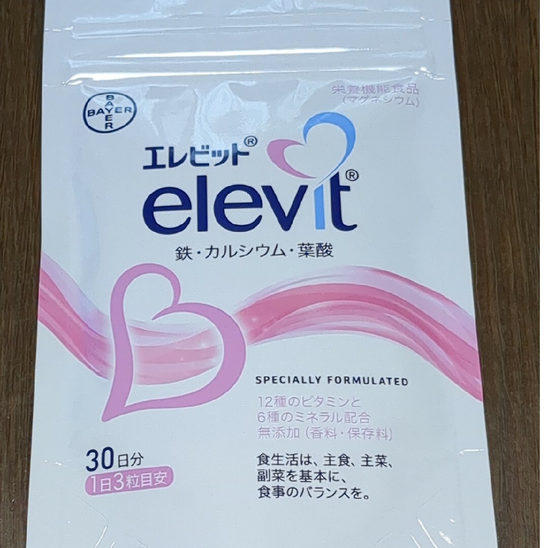 elevit - エレビット 30日分×4袋の通販 by ぽぽぽんたー's shop ...