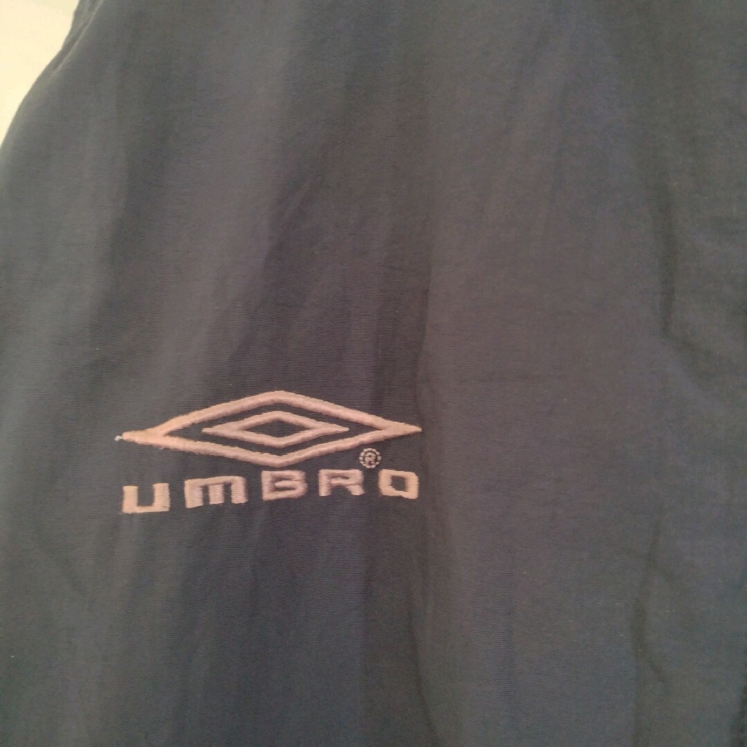 UMBRO アンブロ 90s ワンポイントロゴ刺繍　中綿入り　ナイロンジャケット