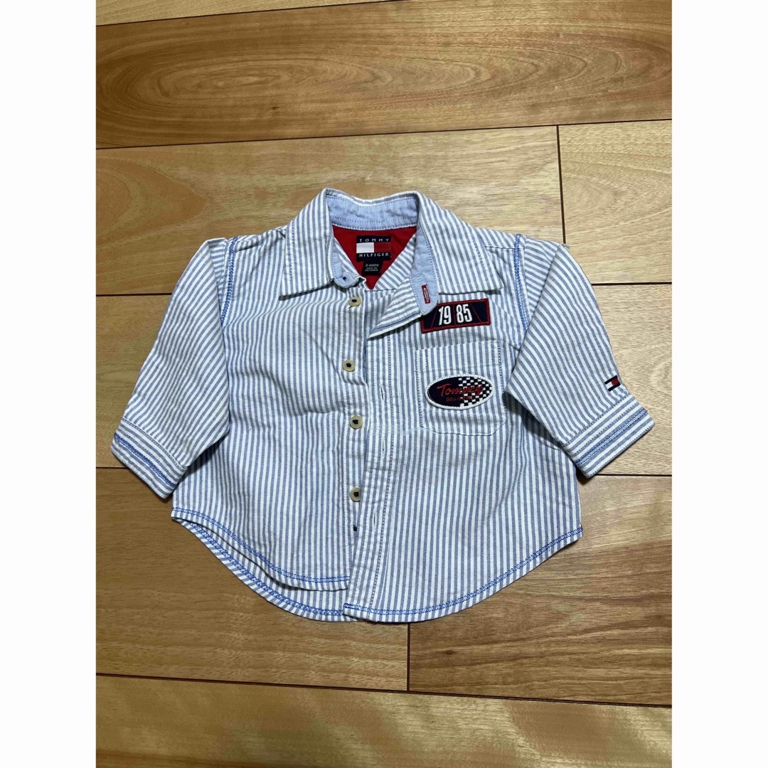 TOMMY HILFIGER(トミーヒルフィガー)のトミー　シャツ キッズ/ベビー/マタニティのベビー服(~85cm)(シャツ/カットソー)の商品写真