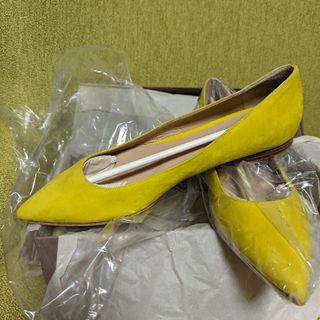 ジャンヴィットロッシ(Gianvito Rossi)のジャンヴィト・ロッシ　ローヒールパンプス　38.5　黃(ハイヒール/パンプス)