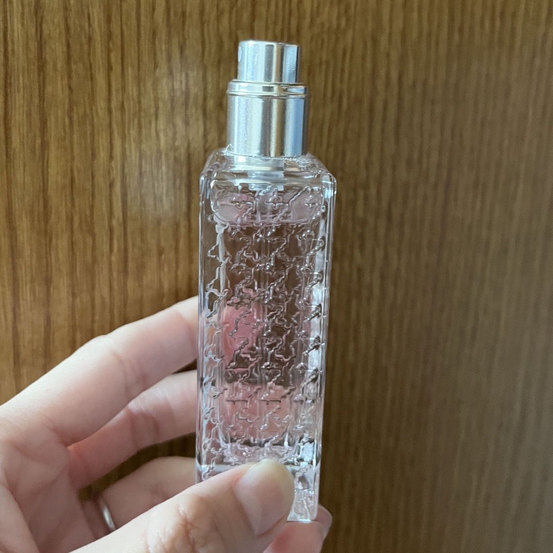 Christian Dior(クリスチャンディオール)のミス　ディオール　ヘアミスト　30ml コスメ/美容のヘアケア/スタイリング(ヘアウォーター/ヘアミスト)の商品写真