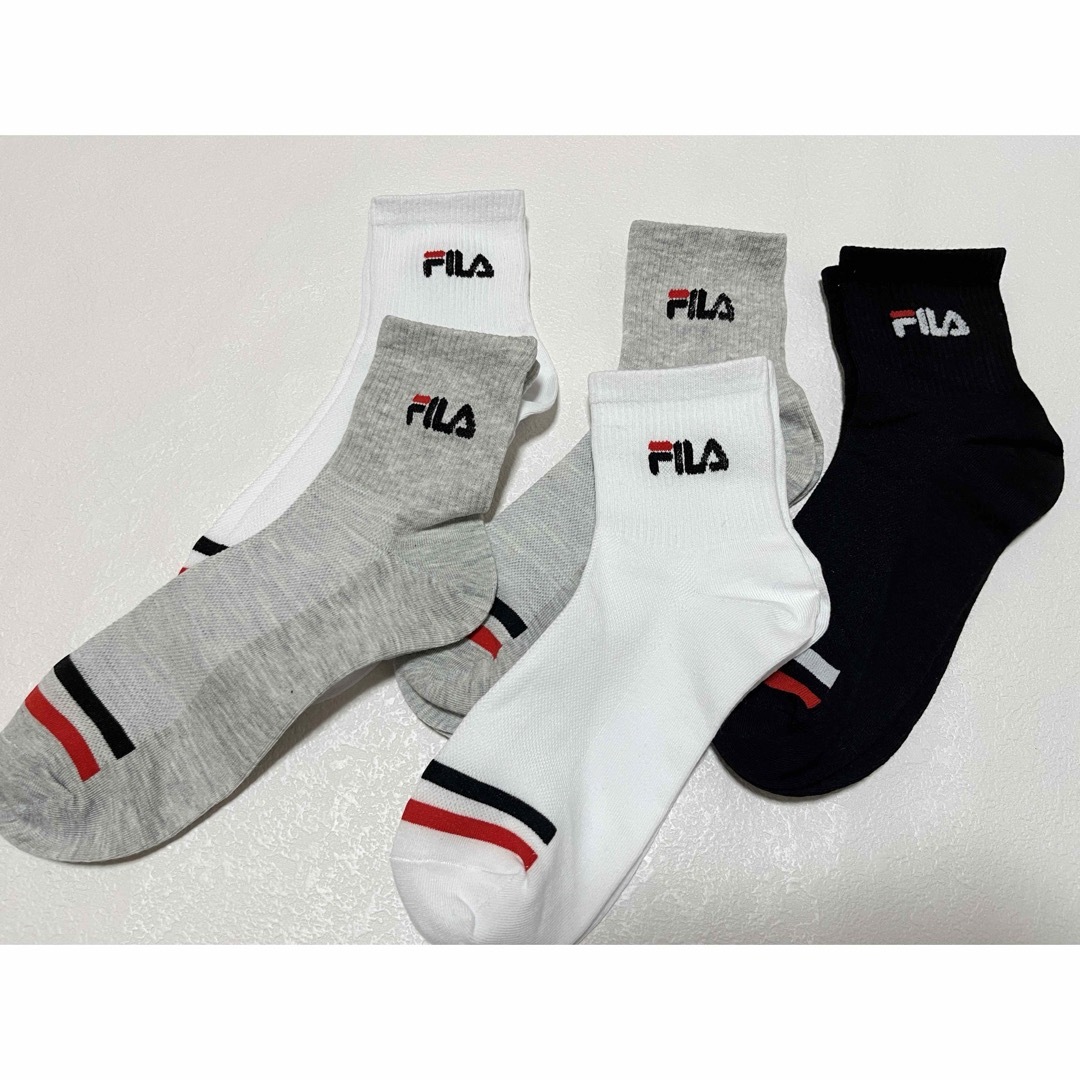 FILA(フィラ)のフィラ　FILA 新品23-25cm ソックス5足 レディースのレッグウェア(ソックス)の商品写真